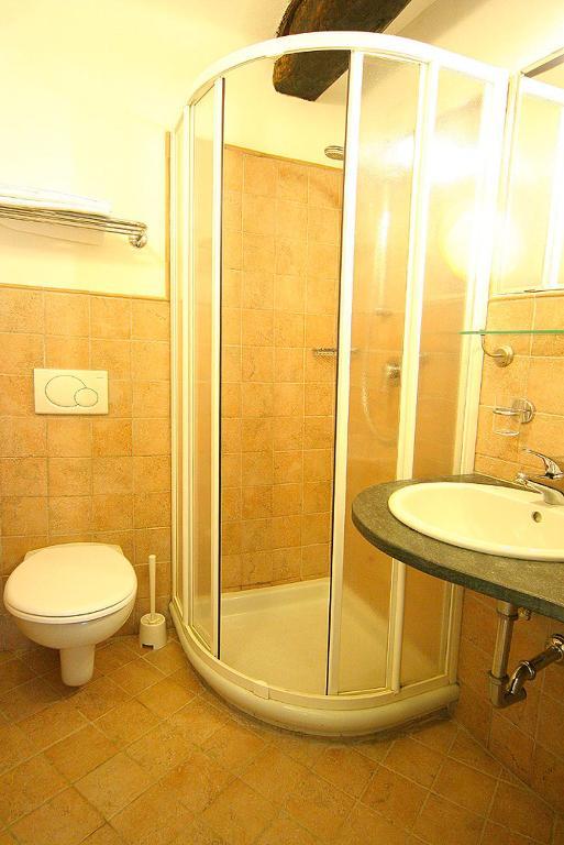 Francamaria Rooms เวอนาซซา ห้อง รูปภาพ