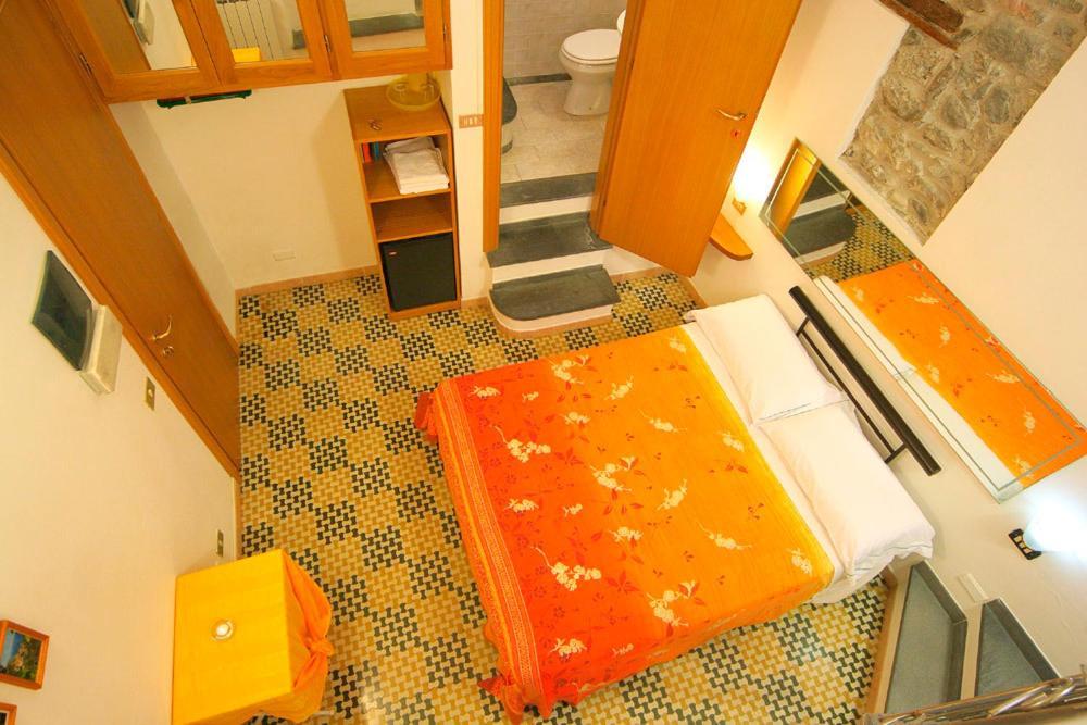 Francamaria Rooms เวอนาซซา ห้อง รูปภาพ
