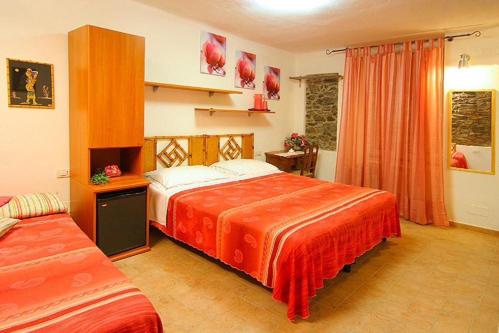 Francamaria Rooms เวอนาซซา ห้อง รูปภาพ